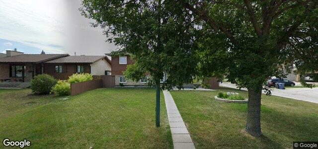 427 Egesz Street（加拿大曼尼托巴省温尼伯市）房屋照片