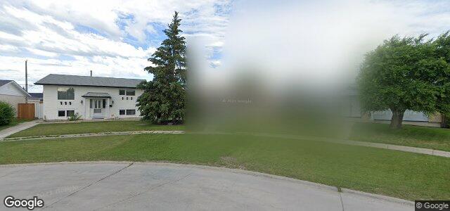 Photo of 54 Gainsborough Cove in Winnipeg, Manitoba