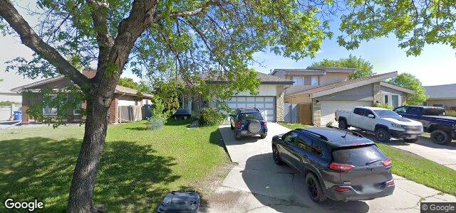 92 Poplynn Drive（加拿大曼尼托巴省温尼伯市）房屋照片