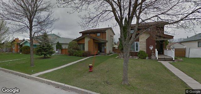 Photo of 96 Torwood Crescent in Winnipeg, Manitoba