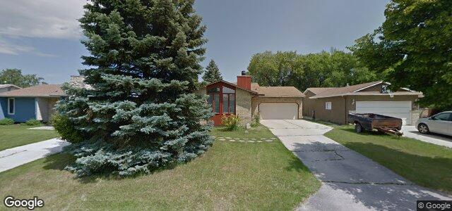 107 Amelia Crescent（加拿大曼尼托巴省温尼伯市）房屋照片