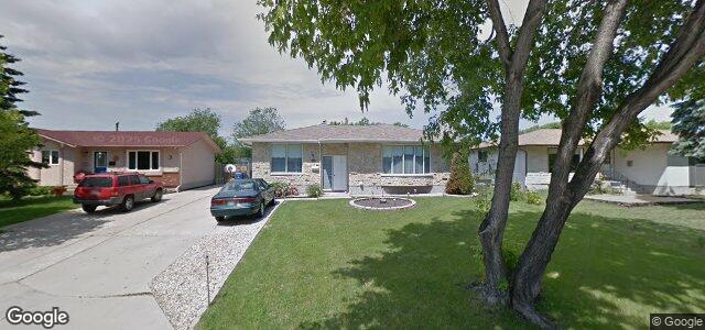 130 Amelia Crescent（加拿大曼尼托巴省温尼伯市）房屋照片