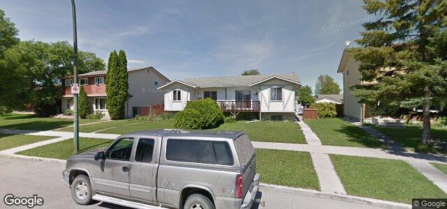 209 Tu-Pelo Avenue（加拿大曼尼托巴省温尼伯市）房屋照片