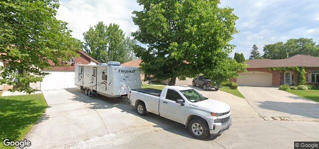 27 Dowhan Crescent（加拿大曼尼托巴省温尼伯市）房屋照片