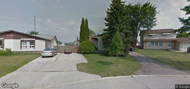 31 Amelia Crescent（加拿大曼尼托巴省温尼伯市）房屋照片