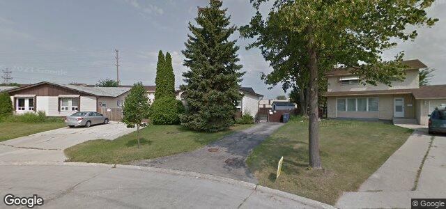 33 Amelia Crescent（加拿大曼尼托巴省温尼伯市）房屋照片