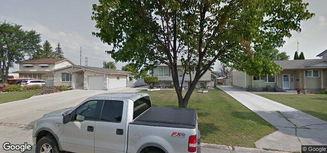 43 Amelia Crescent（加拿大曼尼托巴省温尼伯市）房屋照片