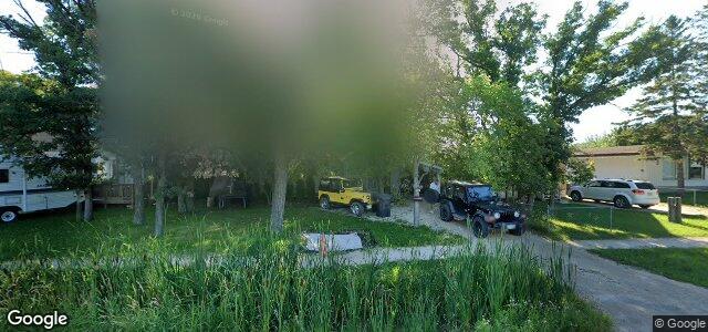 251 Elmhurst Road（加拿大曼尼托巴省温尼伯市）房屋照片