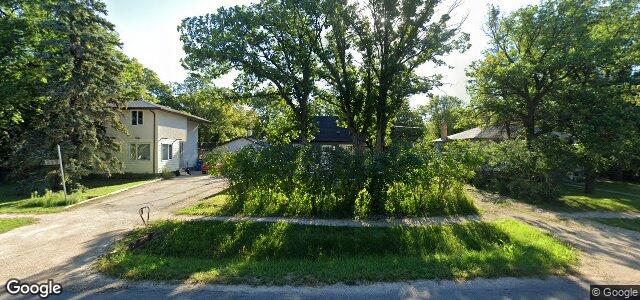 323 Elmhurst Road（加拿大曼尼托巴省温尼伯市）房屋照片