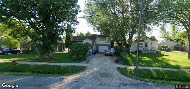 359 Elmhurst Road（加拿大曼尼托巴省温尼伯市）房屋照片