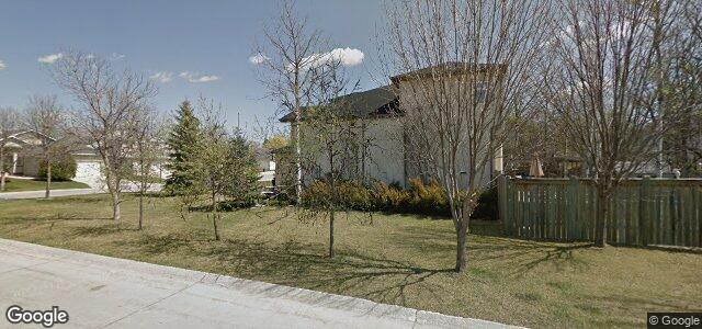 39 Bloomer Crescent（加拿大曼尼托巴省温尼伯市）房屋照片