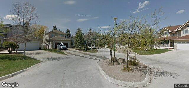 54 Bloomer Crescent（加拿大曼尼托巴省温尼伯市）房屋照片