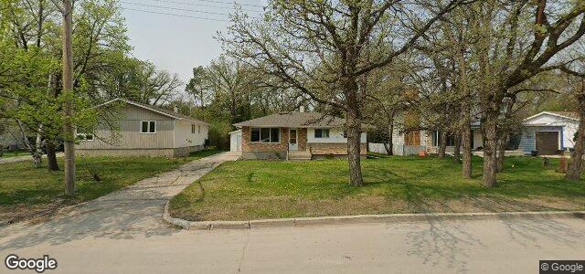 141 St Vital Road（加拿大曼尼托巴省温尼伯市）房屋照片