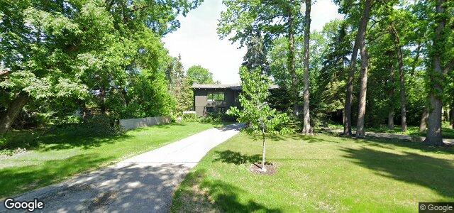 Photo of 200 Victoria Crescent in Winnipeg, Manitoba