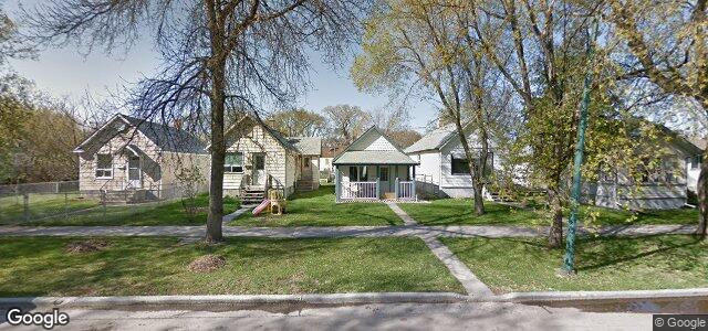 Photo of 327 Victoria Avenue W in Winnipeg, Manitoba