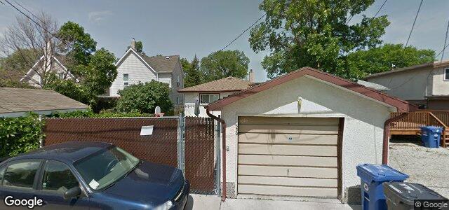 Larawan ng 330 Ravelston Avenue W sa Winnipeg, Manitoba
