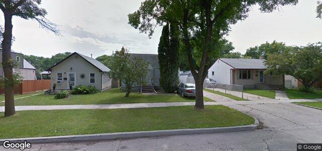 Photo of 334 Harvard Avenue W in Winnipeg, Manitoba