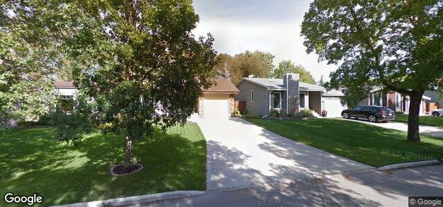 102 Lake Grove Bay（加拿大曼尼托巴省温尼伯市）房屋照片