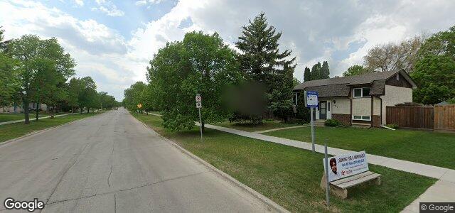 1045 Chancellor Drive（加拿大曼尼托巴省温尼伯市）房屋照片