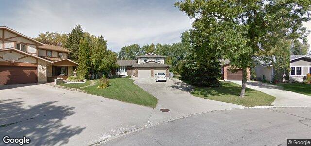 Photo of 118 Lake Grove Bay in Winnipeg, Manitoba