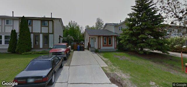 213 Lake Village Road（加拿大曼尼托巴省温尼伯市）房屋照片