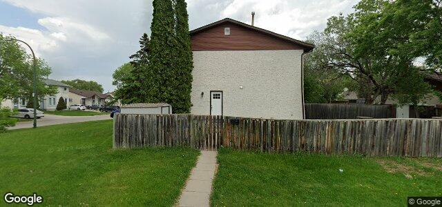 221 Lake Village Road（加拿大曼尼托巴省温尼伯市）房屋照片