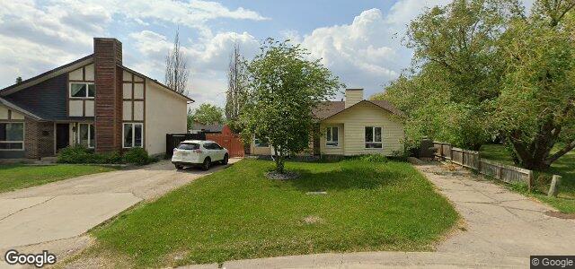 33 Blue Lake Bay（加拿大曼尼托巴省温尼伯市）房屋照片