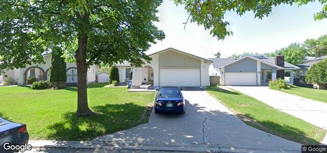 34 Montclair Bay（加拿大曼尼托巴省温尼伯市）房屋照片