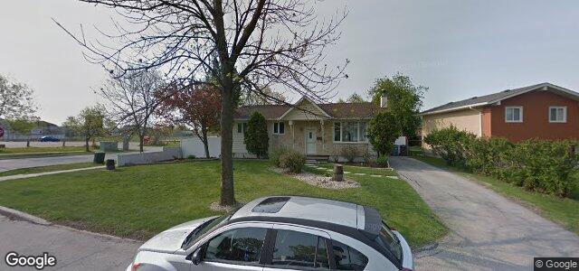 4 Lakepointe Road（加拿大曼尼托巴省温尼伯市）房屋照片