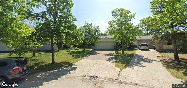 74 Montclair Bay（加拿大曼尼托巴省温尼伯市）房屋照片