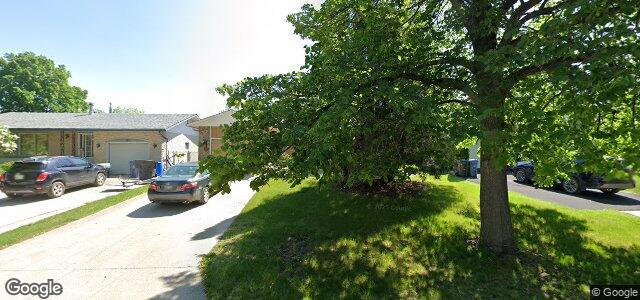 82 Montclair Bay（加拿大曼尼托巴省温尼伯市）房屋照片