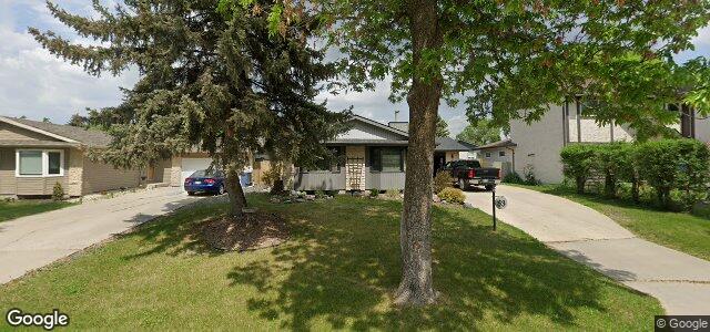 83 Lake Albrin Bay（加拿大曼尼托巴省温尼伯市）房屋照片