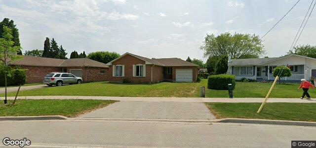 98 Lakeshore Road（加拿大曼尼托巴省温尼伯市）房屋照片