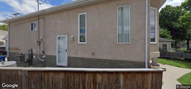 Larawan ng 979 Winnipeg Avenue sa Winnipeg, Manitoba