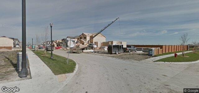 207 Phoenix Way（加拿大曼尼托巴省温尼伯市）房屋照片