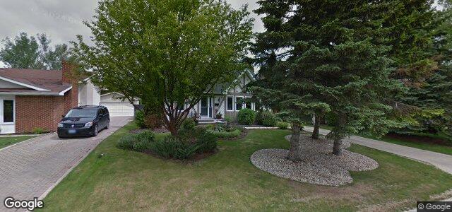 Photo of 111 Shepton Bay in Winnipeg, Manitoba