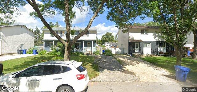 15 Lavenham Crescent（加拿大曼尼托巴省温尼伯市）房屋照片