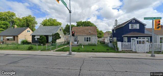 1331 Logan Avenue（加拿大曼尼托巴省温尼伯市）房屋照片