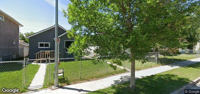 Photo of 1490 Pacific Avenue W in Winnipeg, Manitoba