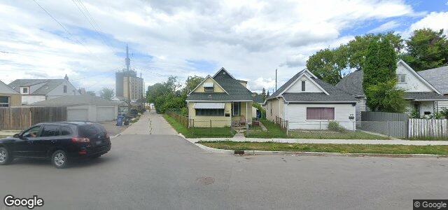 Photo of 1637 Ross Avenue W in Winnipeg, Manitoba