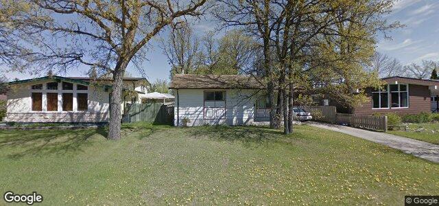 100 Belcourt Bay（加拿大曼尼托巴省温尼伯市）房屋照片