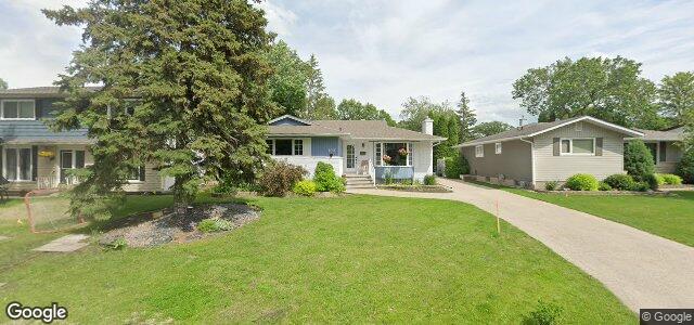 Larawan ng 102 Dickens Drive sa Winnipeg, Manitoba