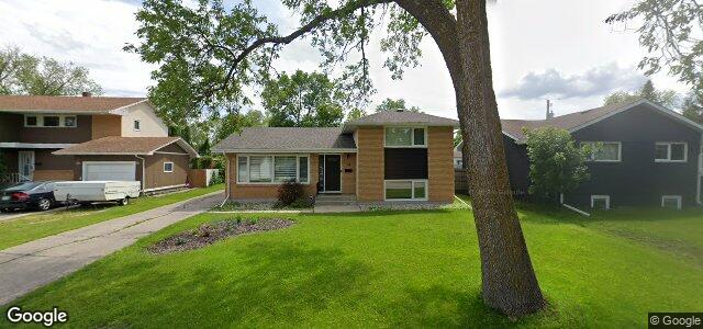 Photo of 14 Magellan Bay in Winnipeg, Manitoba