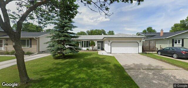 Photo of 156 Dickens Drive in Winnipeg, Manitoba