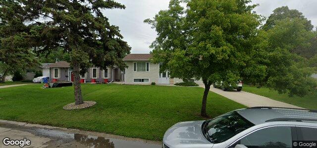 Photo of 19 Cora Avenue in Winnipeg, Manitoba