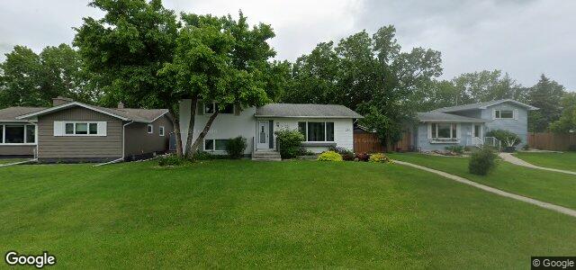 Photo of 294 Whitegates Crescent in Winnipeg, Manitoba
