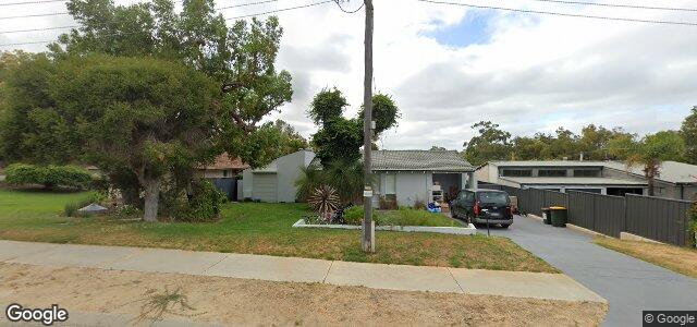 Photo of 4 Carlyle Crescent in Winnipeg, Manitoba