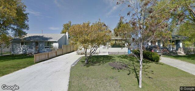 Photo of 504 Sumach Street in Winnipeg, Manitoba