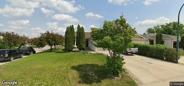 128 Cedar Glen Road（加拿大曼尼托巴省温尼伯市）房屋照片