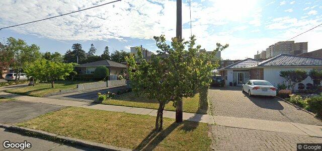 16 Roseglen Crescent（加拿大曼尼托巴省温尼伯市）房屋照片